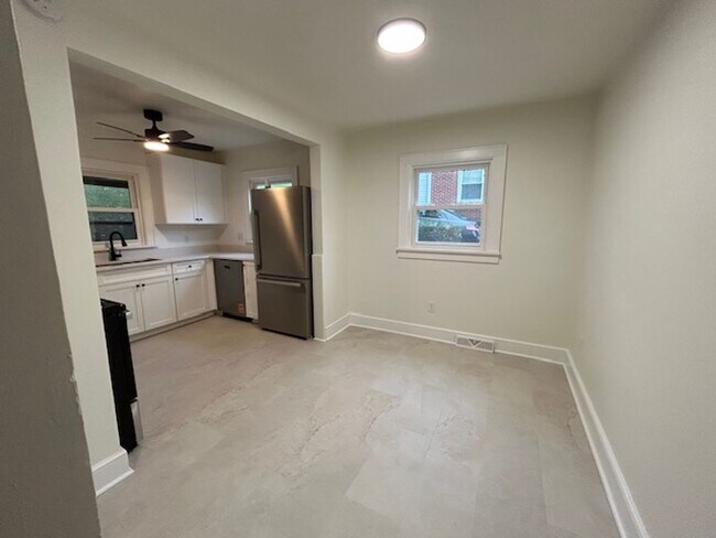 Building Photo - 408 Orchard Dr