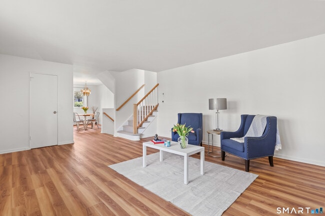 Building Photo - 28 Fillow St