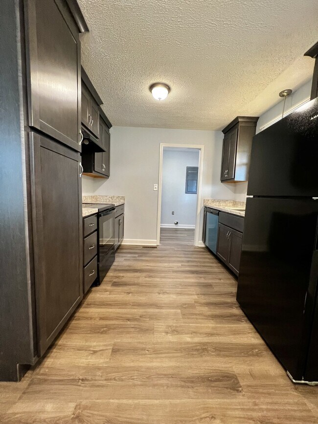 Building Photo - 206 Orleans Dr