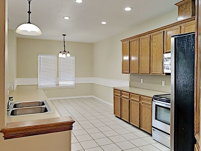 Building Photo - *No Application Fee*