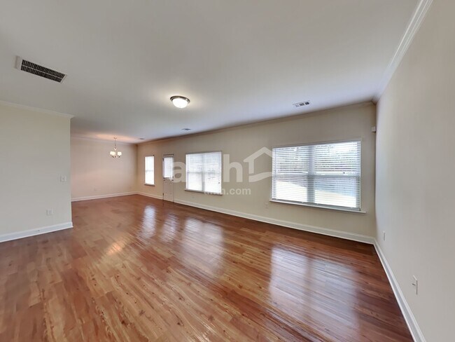 Building Photo - 173 Lanier Court