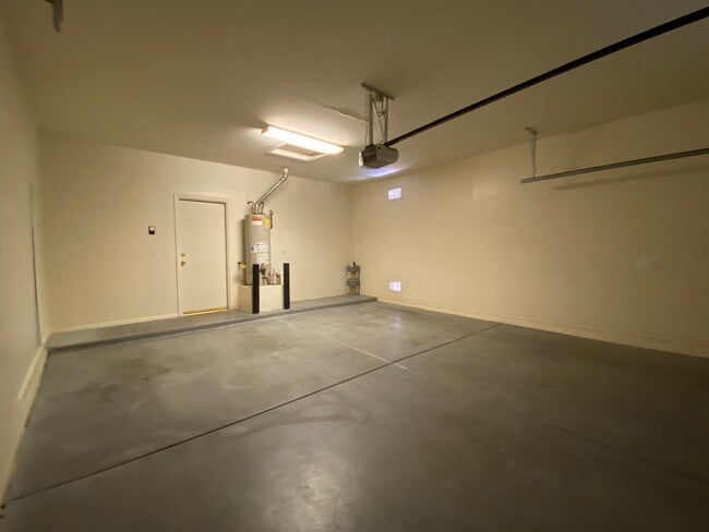 Building Photo - Gilbert 4Bed-2Bath Single Story House for Rent - RV Gate