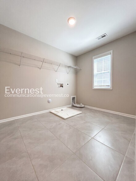 Building Photo - 1025 Burton Point Ct