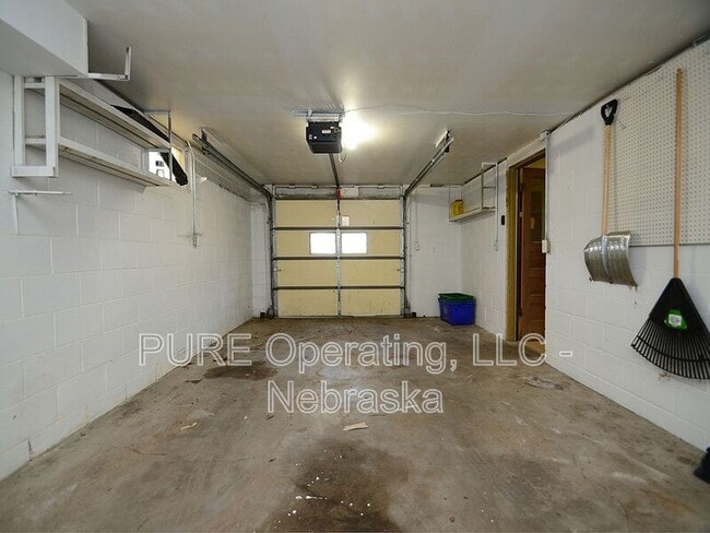 Building Photo - 7761 Highland St