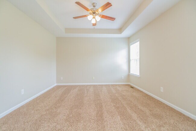 Building Photo - 2619 Danbury Cir