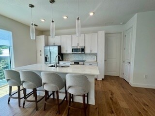 Building Photo - 644 3rd Ave S