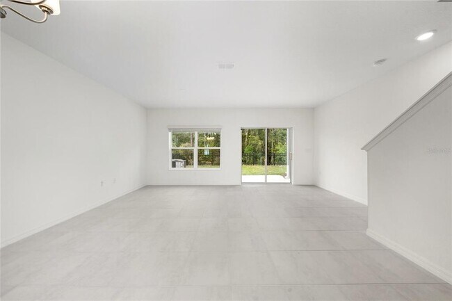 Building Photo - 2810 Raindrop Run St