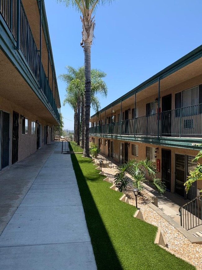 Building Photo - Rancho Pointe Apartments