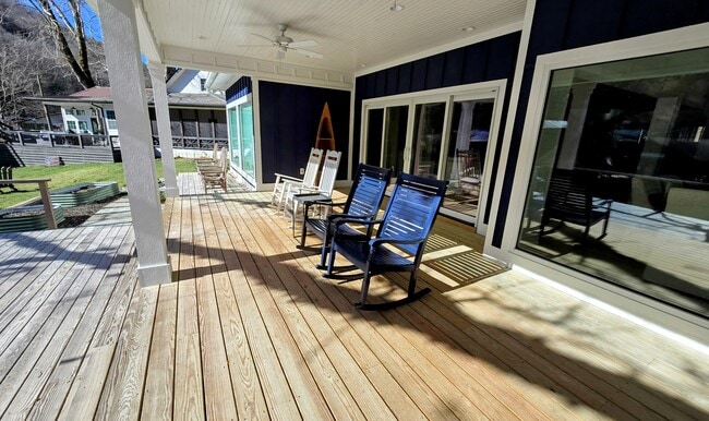 Building Photo - 151 Timpson Cove Rd