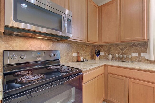 Building Photo - 6816 Sunderland Trail