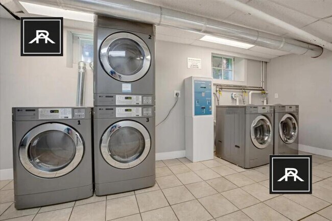 Building Photo - 3 bedroom in Brookline MA 02445