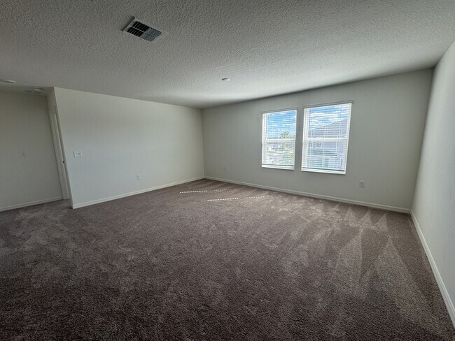 Building Photo - 3820 Elk Blf Rd