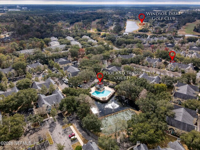 Building Photo - 13703 Richmond Park Dr N