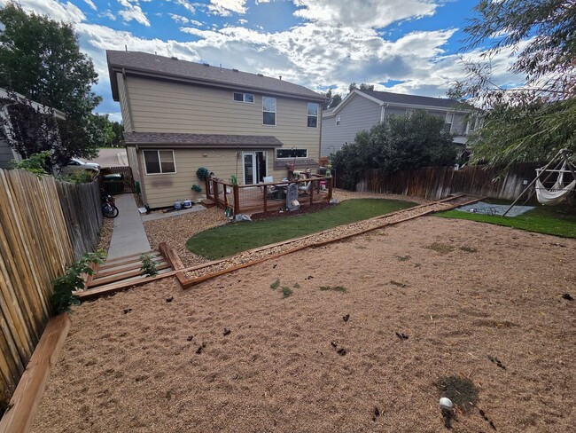 Building Photo - Stunning 5-Bedroom Home in the Heart of Pa...