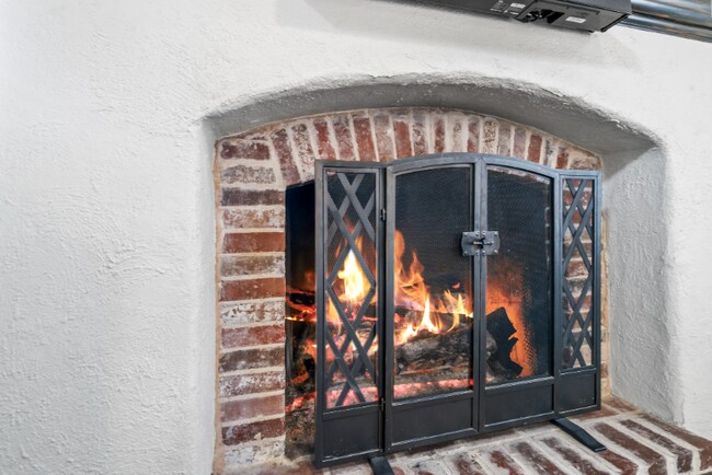 Building Photo - 5209 E 86th St