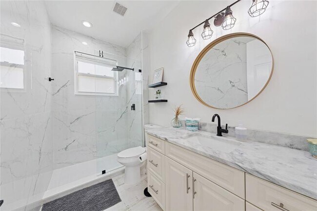 Building Photo - 15799 Menton Bay Ct
