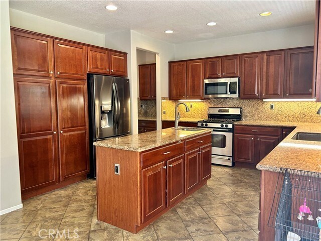 Building Photo - 3089 Lilac Cir
