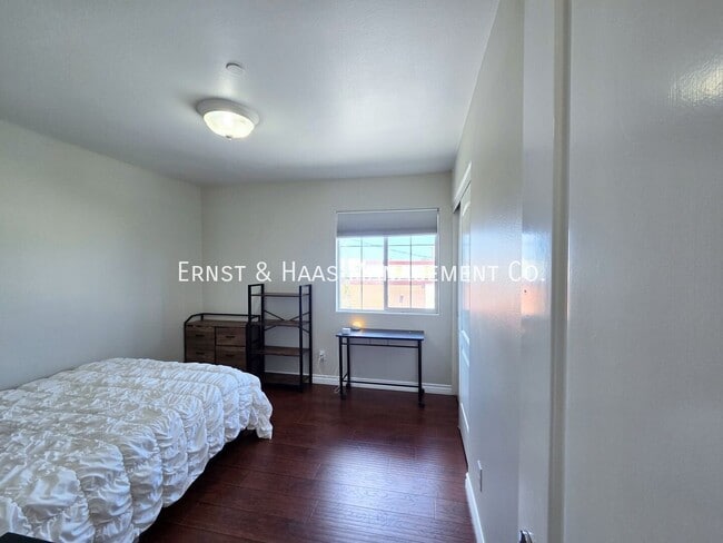 Building Photo - 3546 Linden Ave