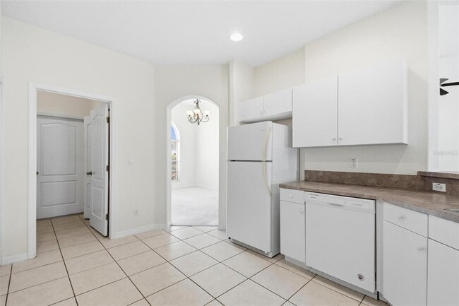 Building Photo - 29 E Diamond Dr