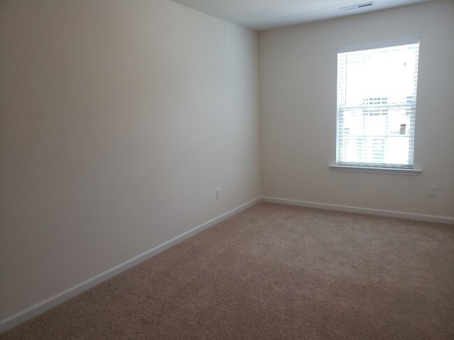 Building Photo - 3BD/2.5BA townhome w/ garage in Flowers Plantation in Clayton!