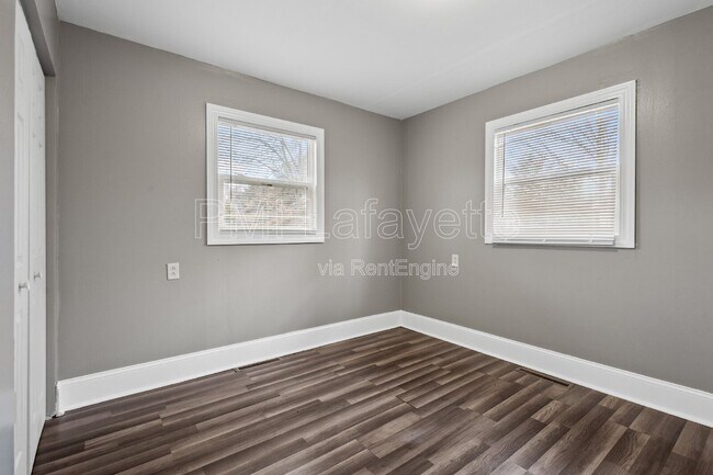 Building Photo - 5318 E 200 N