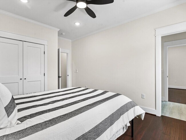 Building Photo - Modern Luxury Meets Everyday Comfort in This Stunning New 3-Bedroom Home Near Downtown!