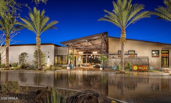 Building Photo - 12725 W Dale Ln