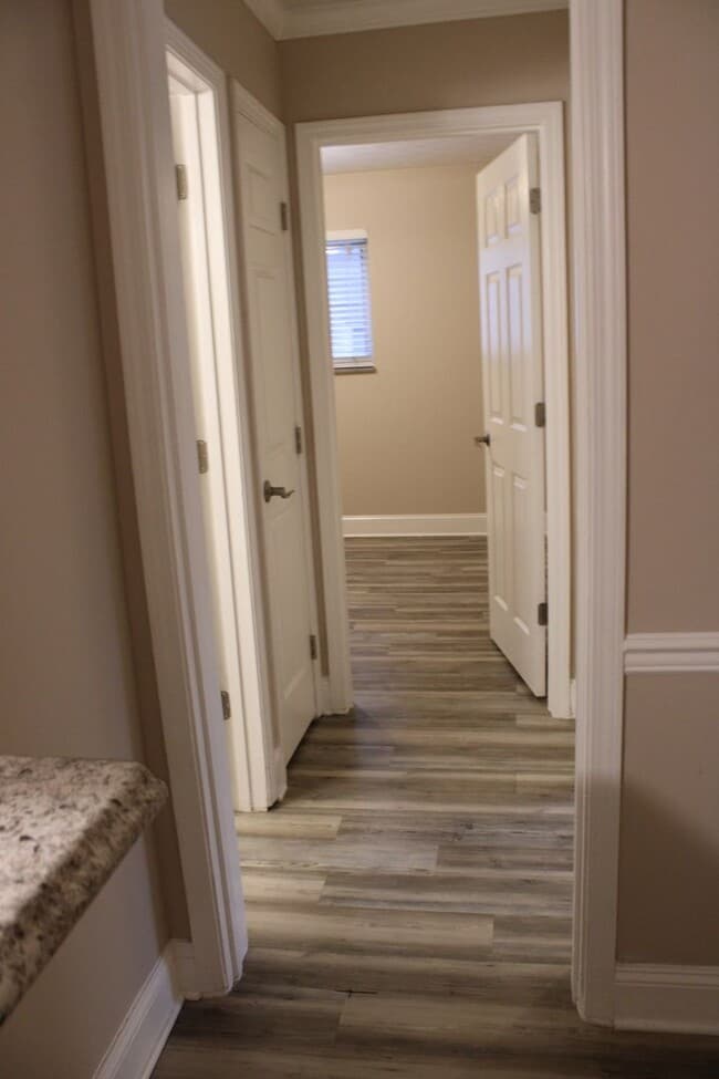 Building Photo - Fountain Place - 2BD/1BA ready for FALL 2026 move in!