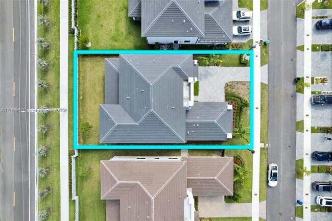 Building Photo - 8283 SW 120th Ter