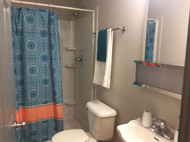 Interior Photo - 306 E Clark