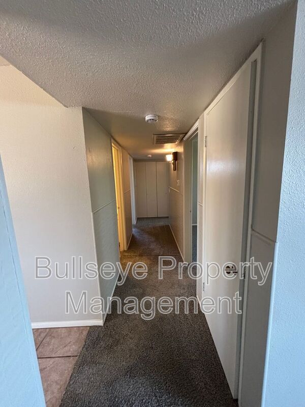Building Photo - 5322 W Caron St
