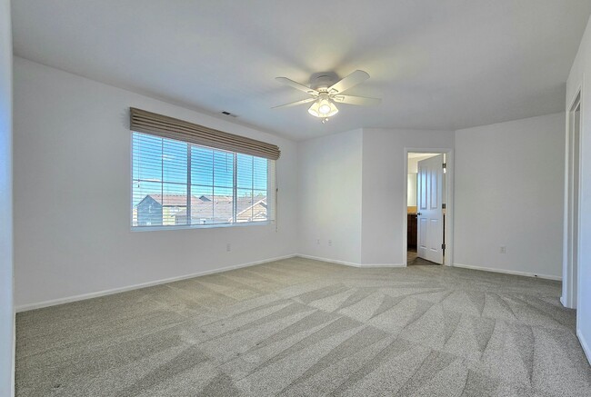 Building Photo - 4 Bedroom Home in Lake Stevens - Pet Frien...