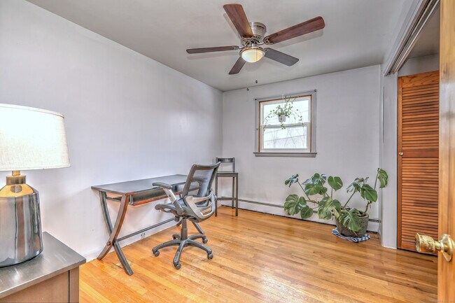 Building Photo - 59 Turnor Ave