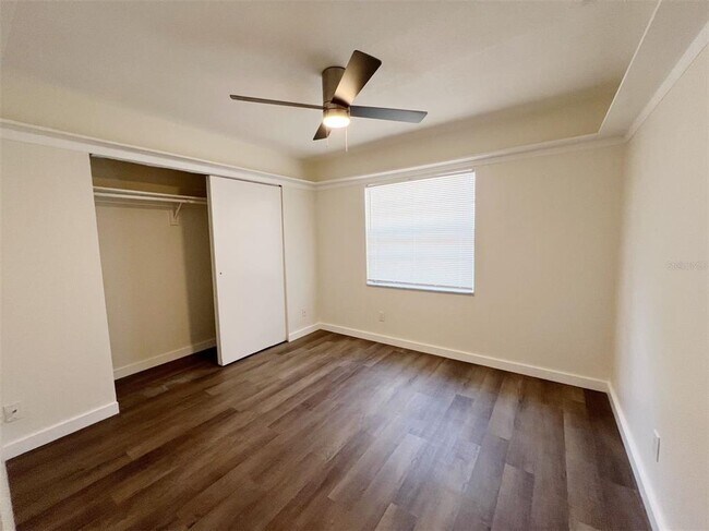 Building Photo - 1016 9th Ave NW