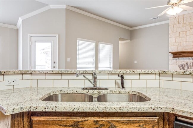 Building Photo - Duplex on Hilltop Drive | Midway ISD