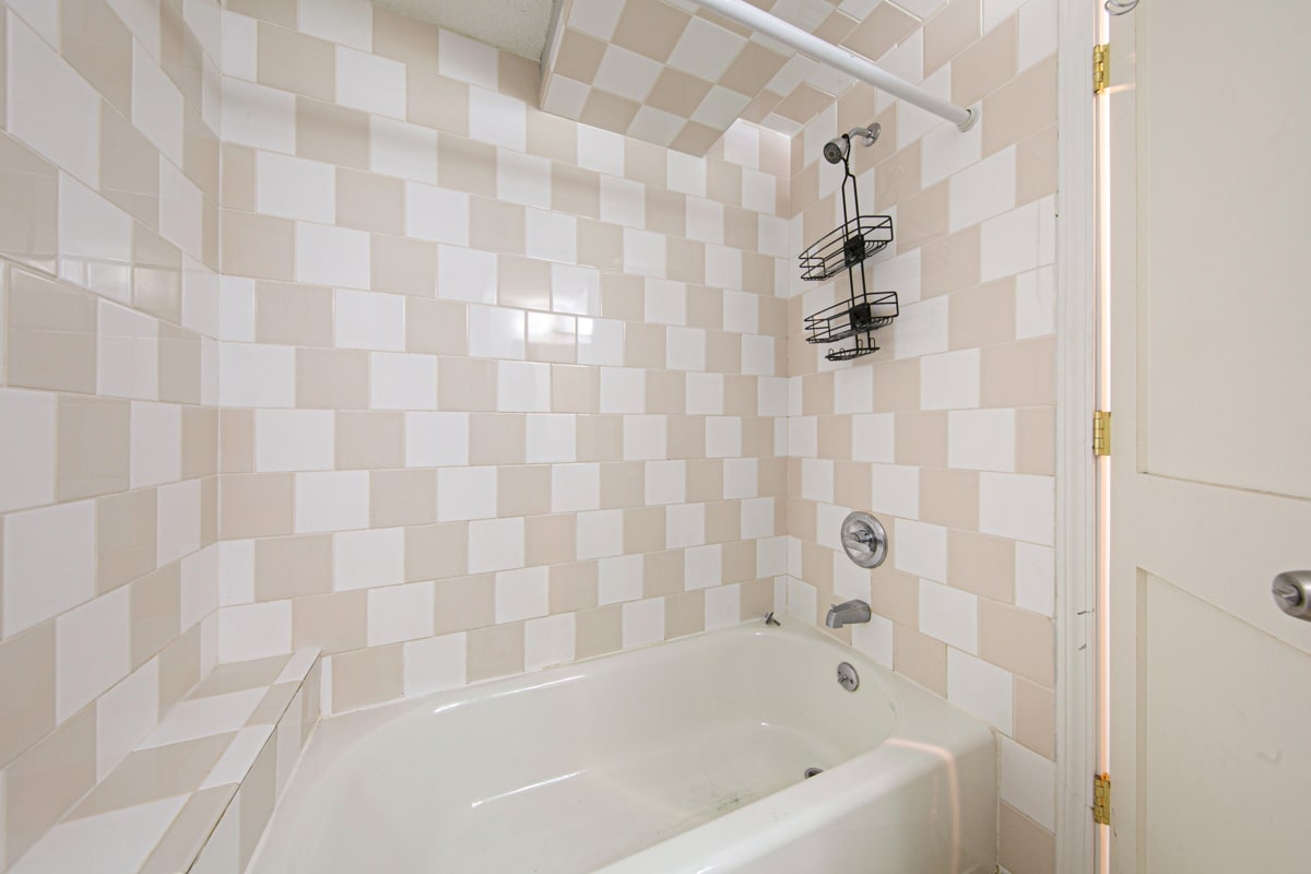 Basement bathroom shower and tub - 7919 28th Ave N