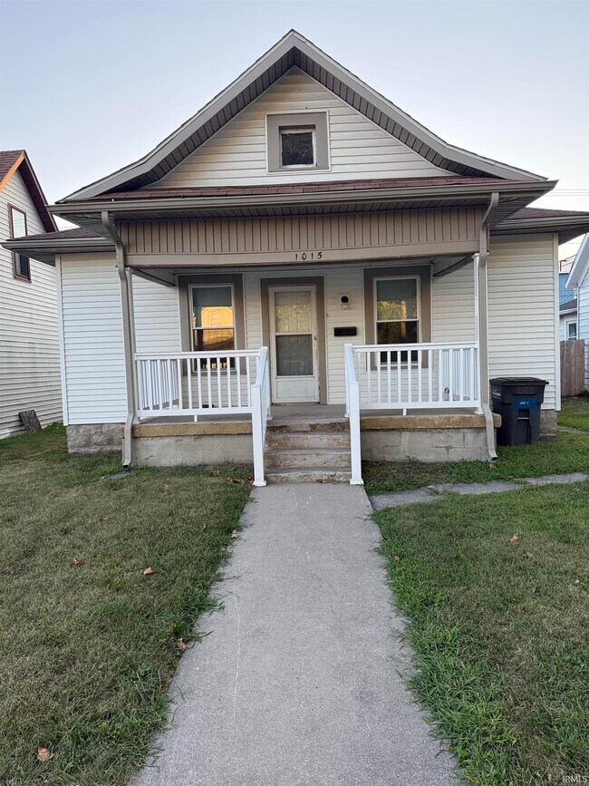 Primary Photo - 1015 N Lafountain St