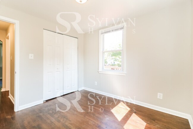 Building Photo - At Last, This Is What You Have Been Searching For!