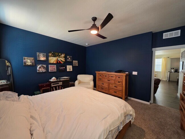 Building Photo - Beautiful Newer Build 3 Bedroom Home in Be...