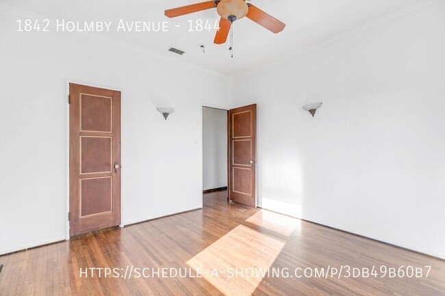 Building Photo - Beautiful 2 Bed + 1 Bath