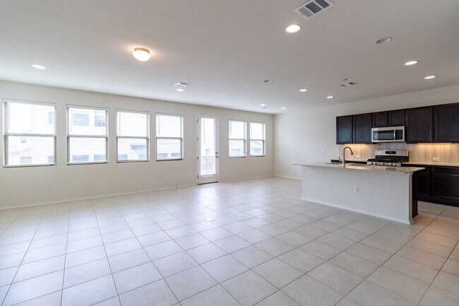 Building Photo - Charming Oasis in Wells Branch: Spacious 3-Bed Home with Stylish Upgrades!