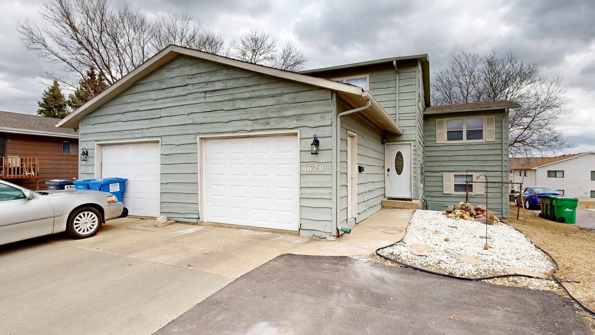 Building Photo - 4618 S Louise Ave