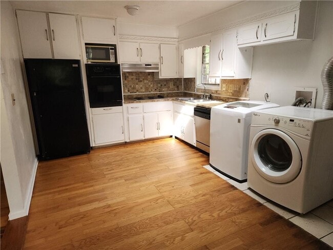 Building Photo - 322 Nelms Ave NE