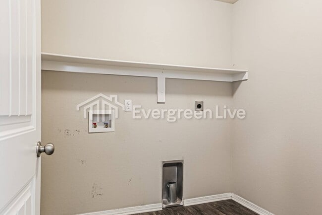 Building Photo - 10509 Cypress Knee Dr