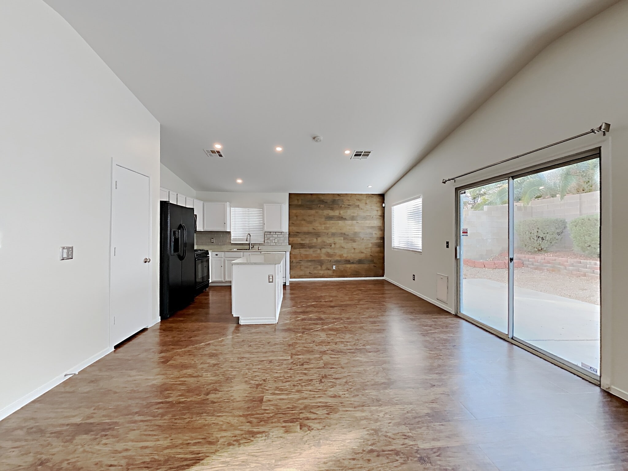 Building Photo - 9395 Santa Fe Rose St