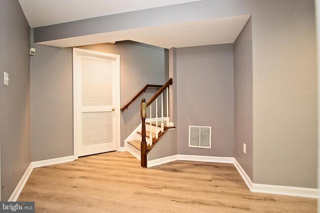 Building Photo - 7196 Dark Forest Dr
