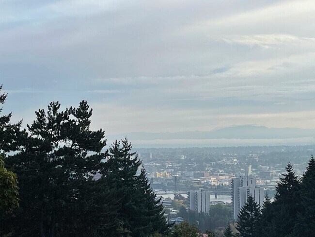 Building Photo - 1001 SW Woods St