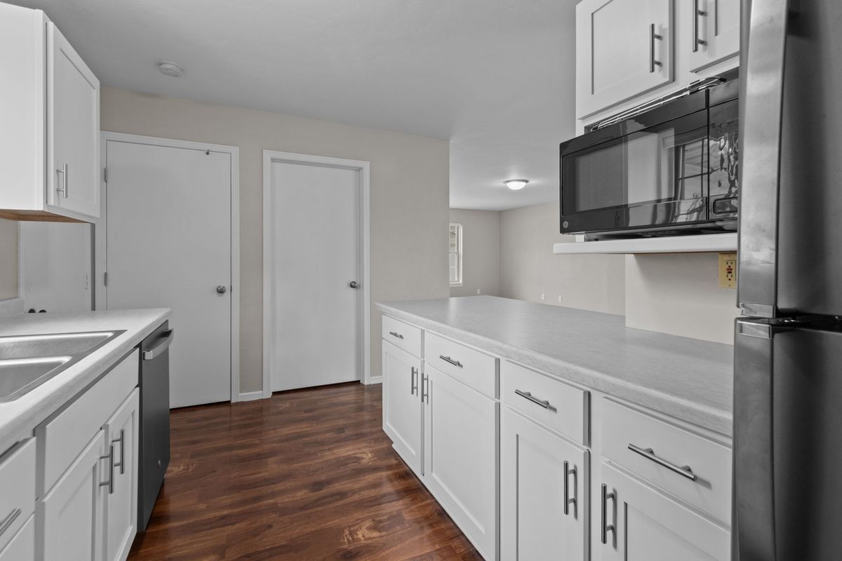 Building Photo - W6157 Aerotech Dr