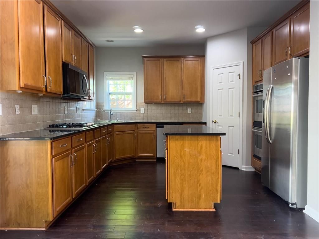 Building Photo - 3210 Warbler Way