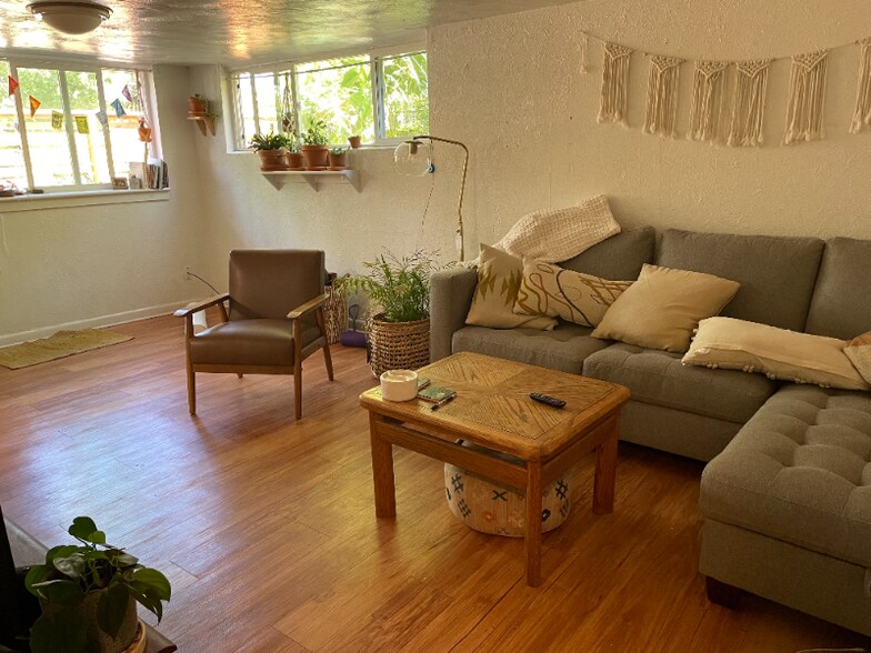 Building Photo - 2531 9th St